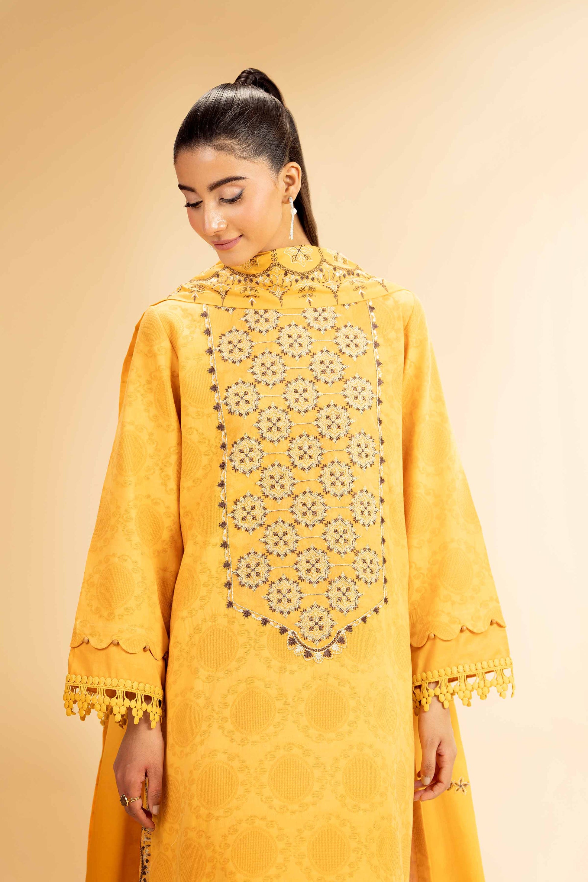 Nishat | Cross Season Edit | 42501100 L Yellow Cotton