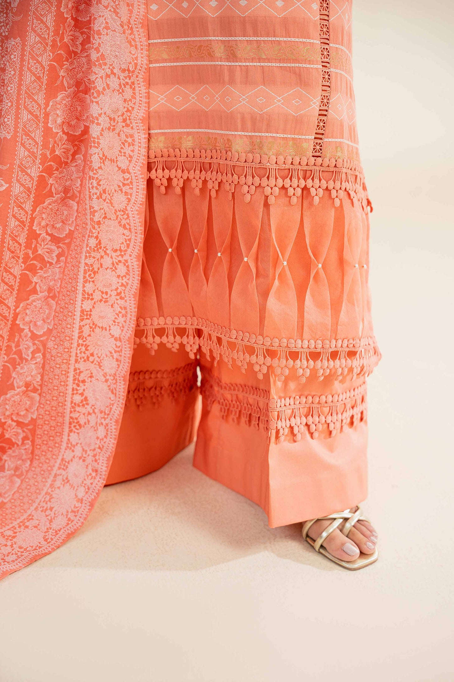 Nishat | Cross Season Edit | 42501107 L Peach Jacquard