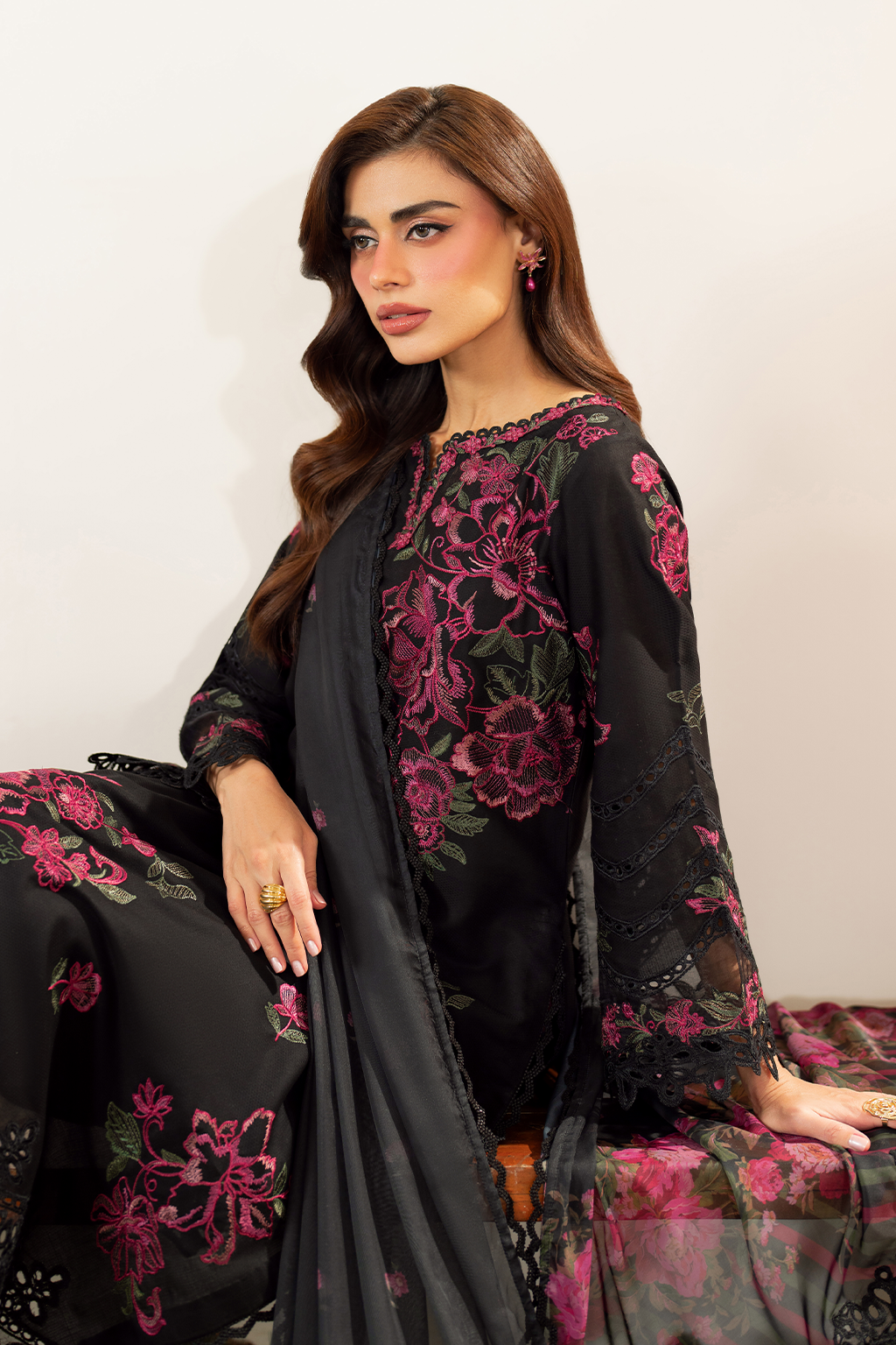 Iznik | Festive Edition | IFE-06 XL Black Lawn