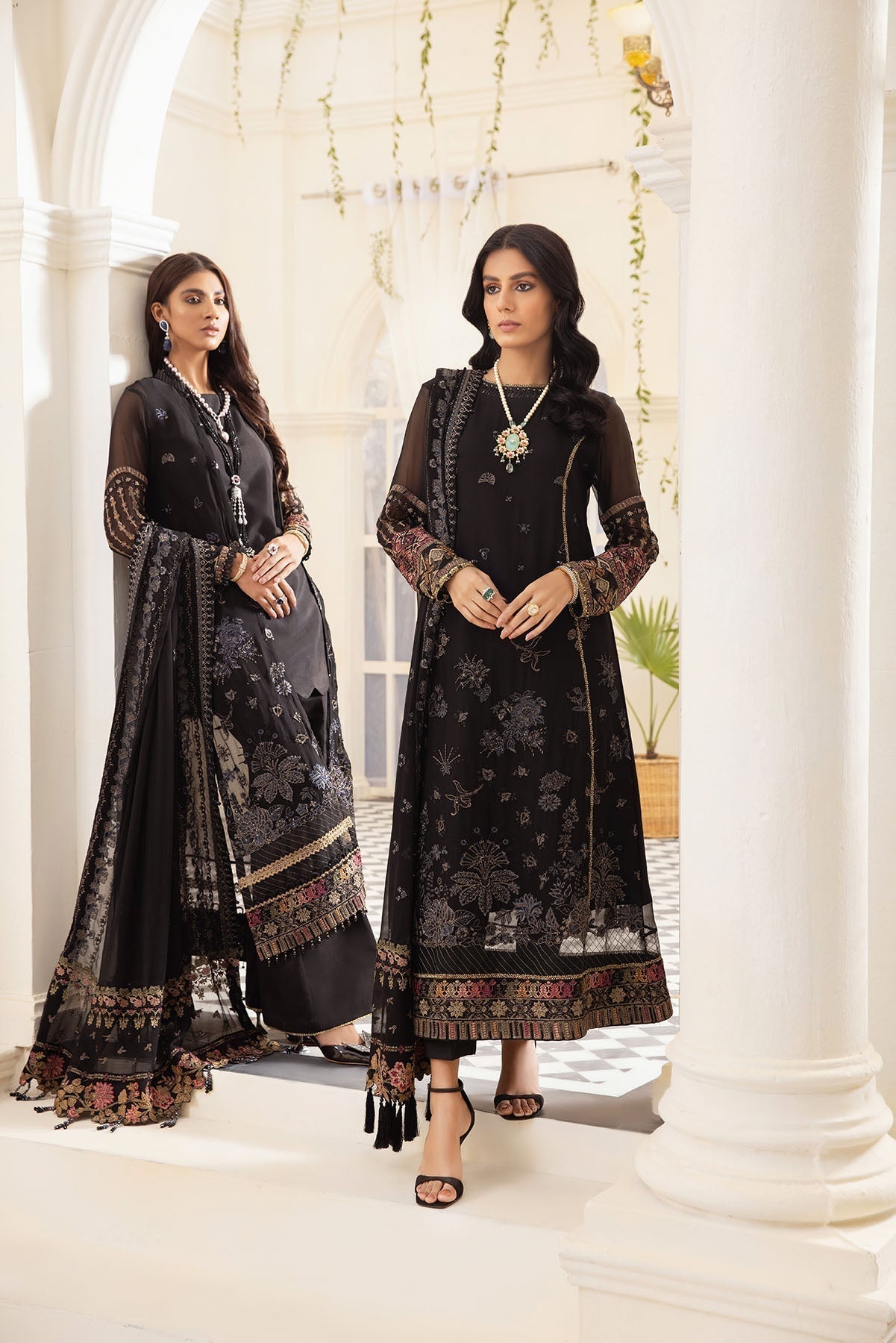 Xenia Formals | Raahi Luxury Formals | LILIA - Pakistani Designer Dress - by Xenia Formals | Type: Formal - 100% Original at Saira Sultan