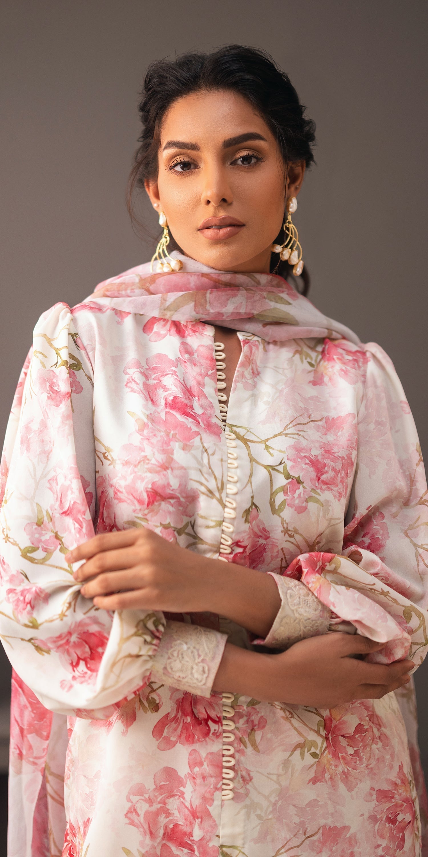 Erum Khan | Beyond Basic | BOLD BOUQUET - Pakistani Designer Dress - by Erum Khan | Type: Ladies Clothes - 100% Original at Saira Sultan