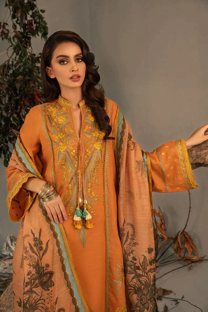 Sobia Nazir | Autumn Winter 23 | 4B - Pakistani Designer Dress - by Sobia Nazir | Type: Luxury - 100% Original at Saira Sultan