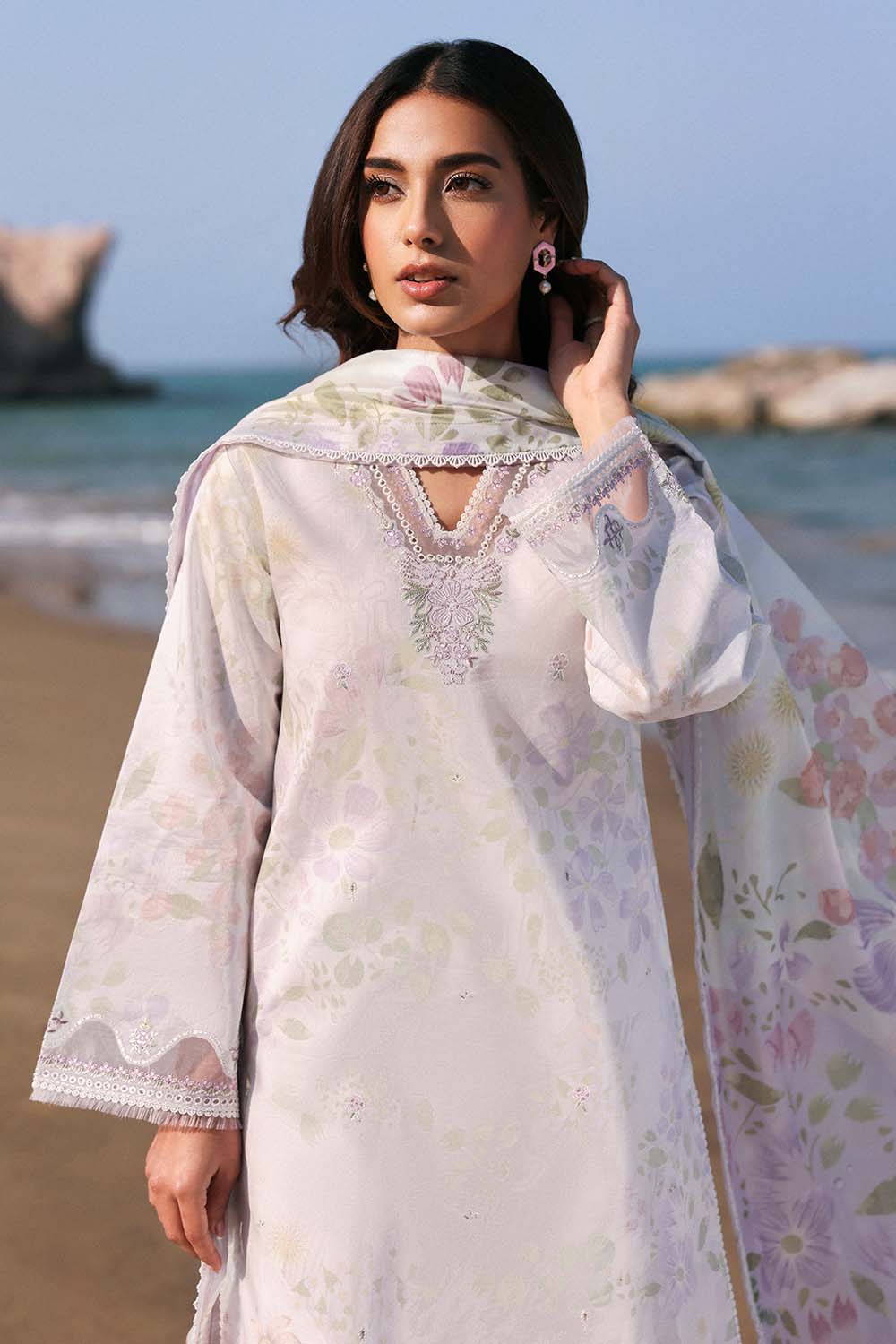 Seran | Afsanah Lawn 25 | HELIN M Lavender Pinocchio Lawn