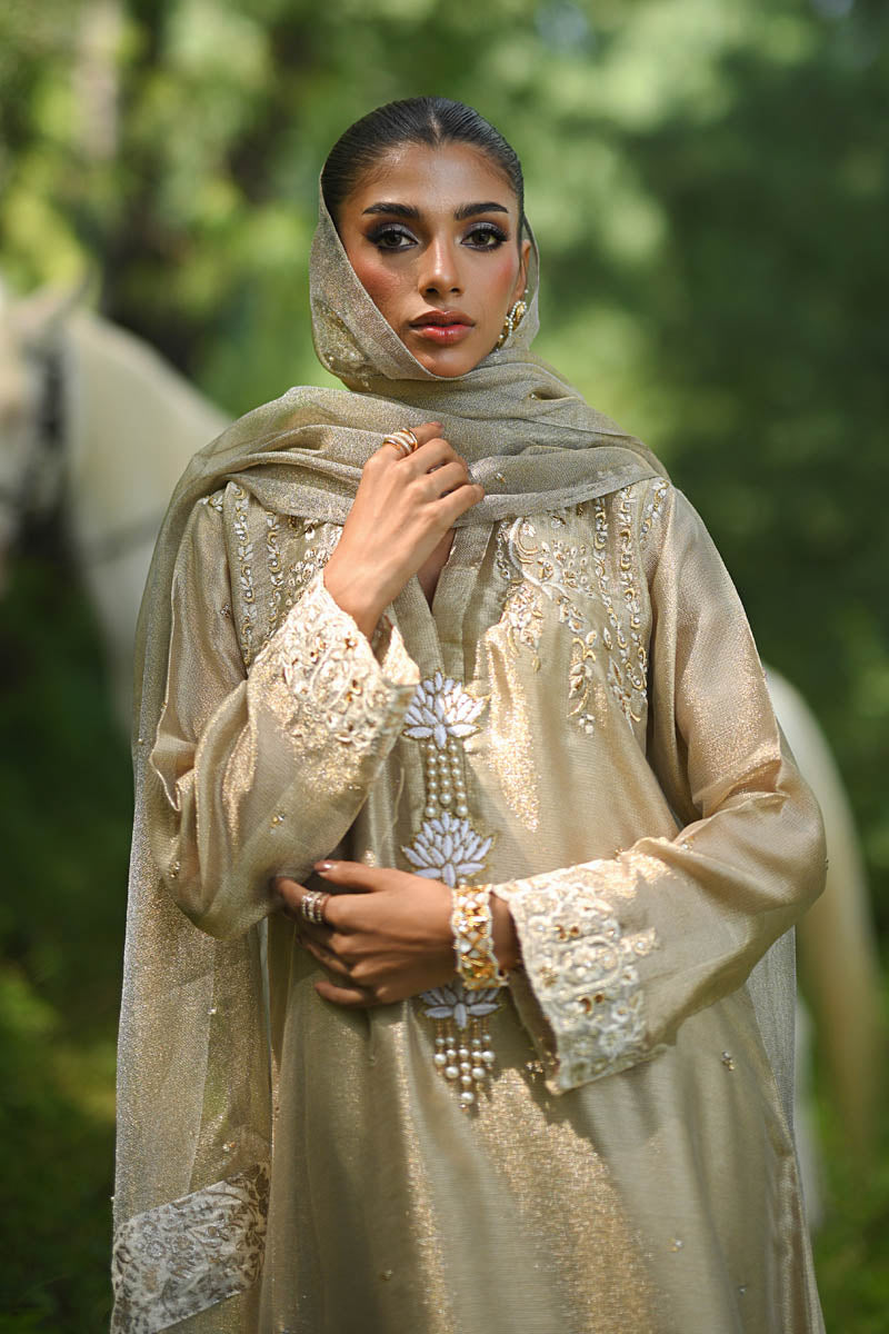 Hue Pret | Farasha Luxury Winter | Esmeray M Golden Pure Shimmer