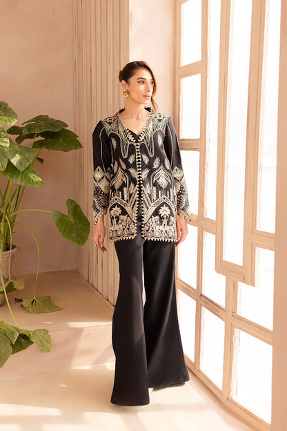 Vanya | Veranda Fromals | VR-01 M Black Organza