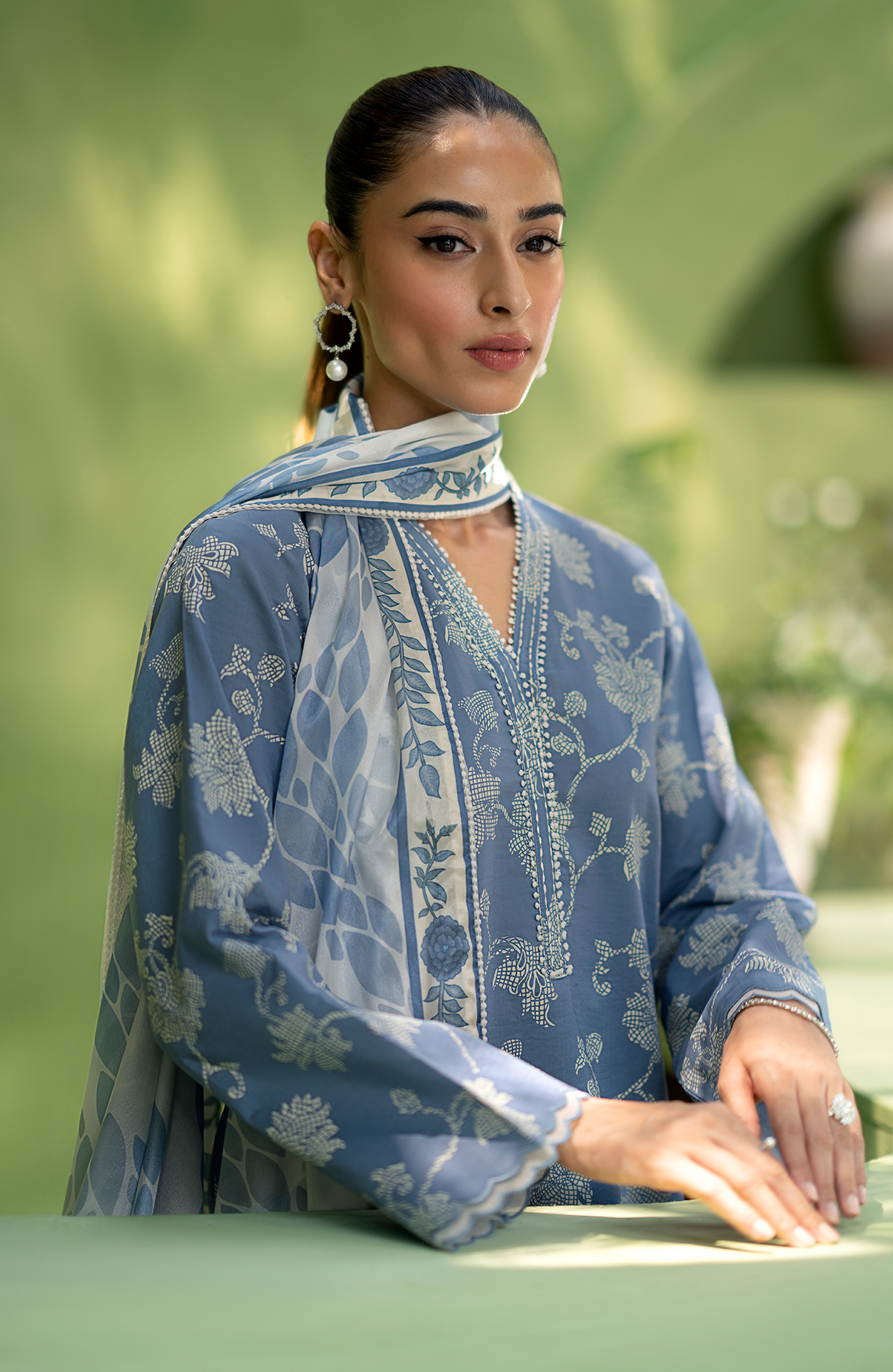Seran | Artisan Lawn 25 | AEGEAN M Blue Gray Lawn