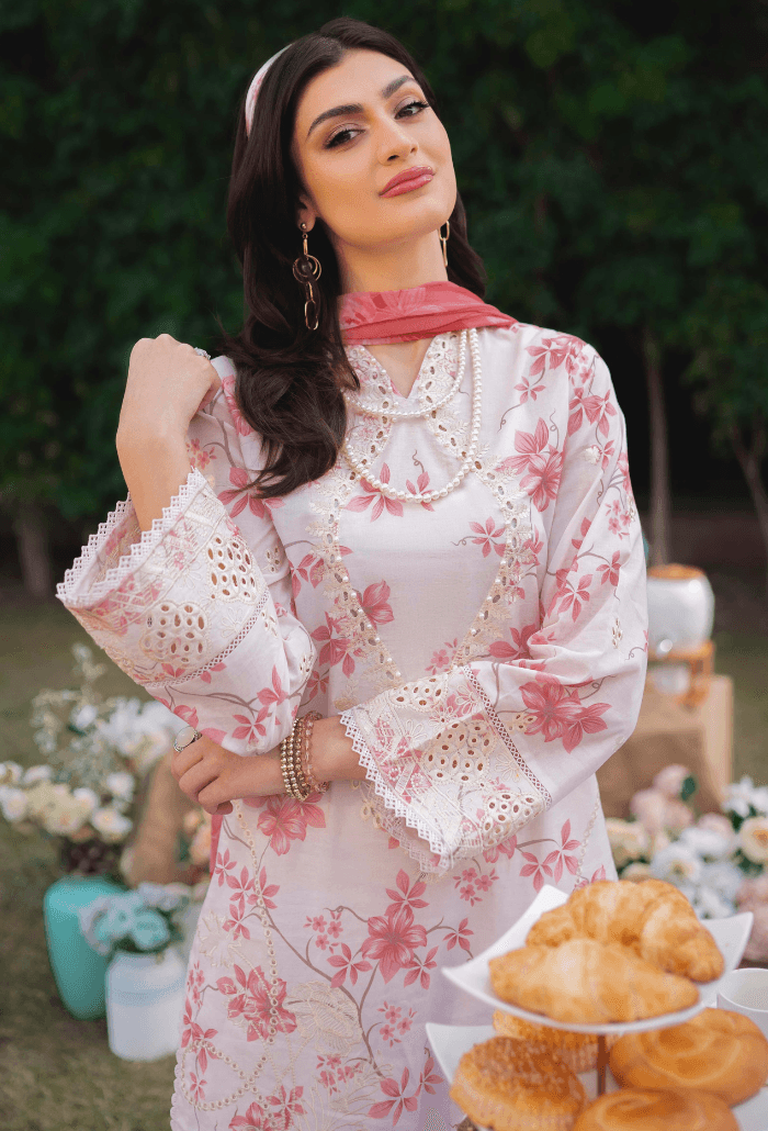 Humdum | Gardenia Lawn 24 | Printkari Lawn PLG 06 - Pakistani Designer Dress - by HumDum | Type: Luxury - 100% Original at Saira Sultan