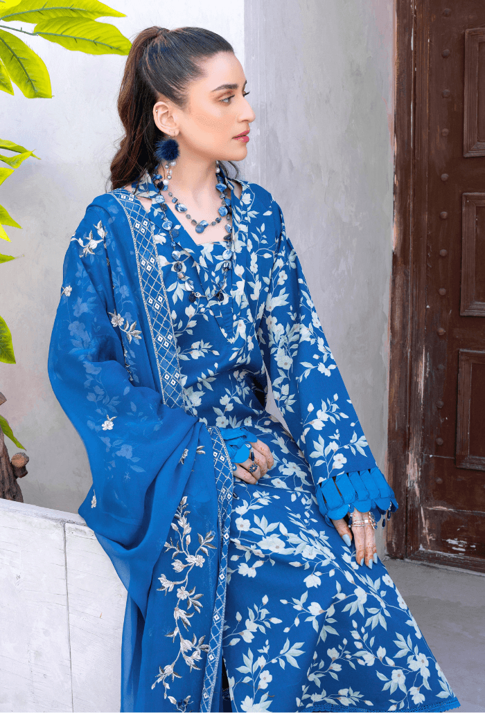 Humdum | Gardenia Lawn 24 | PLG 3 - D09 - Pakistani Designer Dress - by HumDum | Type: Luxury - 100% Original at Saira Sultan
