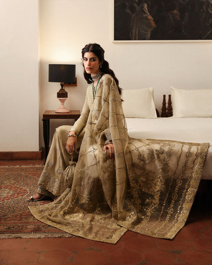 Faiza Saqlain | Mehermah Luxe Formals | Nainsi - Pakistani Designer Dress - by Faiza Saqlain | Type: Formal - 100% Original at Saira Sultan