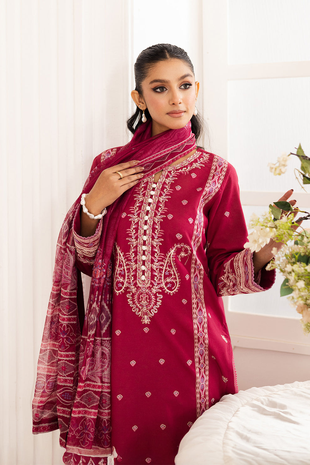 Maryum N Maria | Mira Luxury Lawn | NARGES - FS50108 L Carmine Lawn