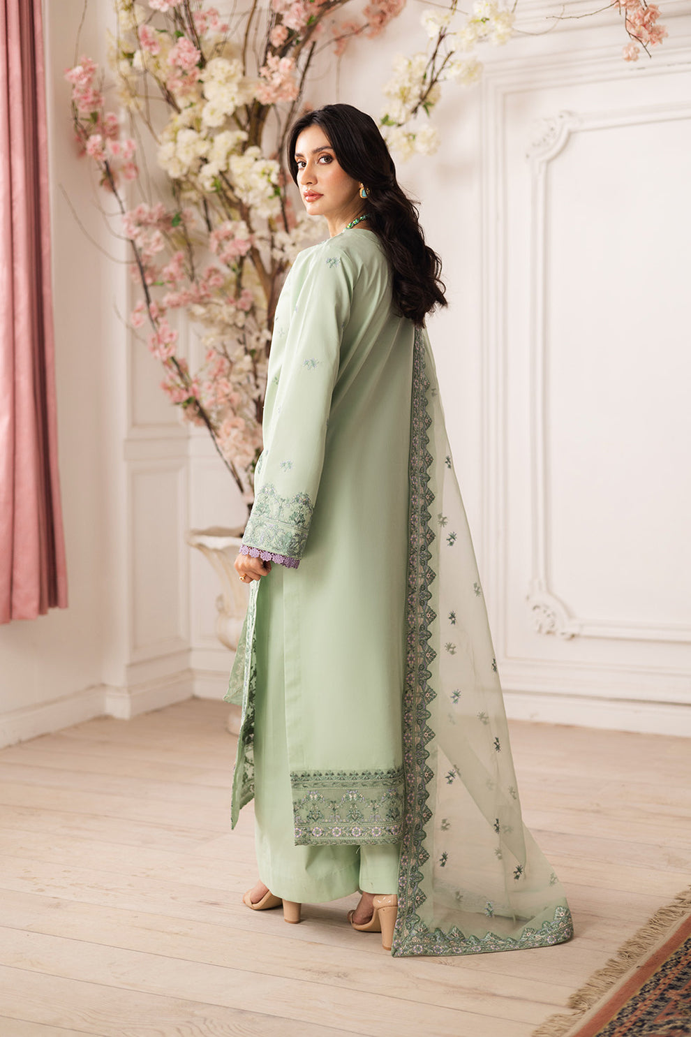 Maryum N Maria | Mira Luxury Lawn | ZINAT - FS50112 S Sage Green Lawn