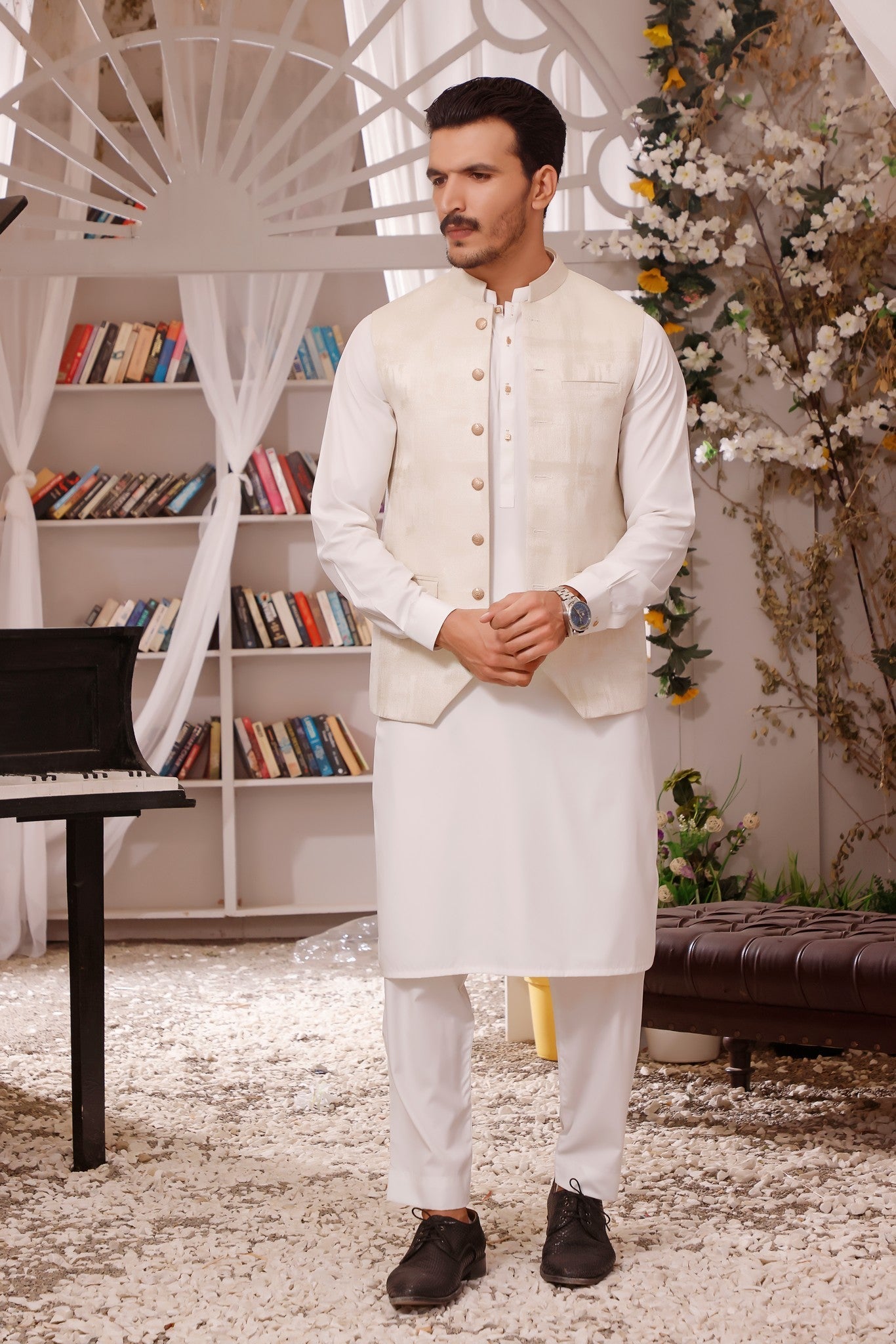 TGM | Men Fancy Wedding | White Whisper (3 Piece) Large