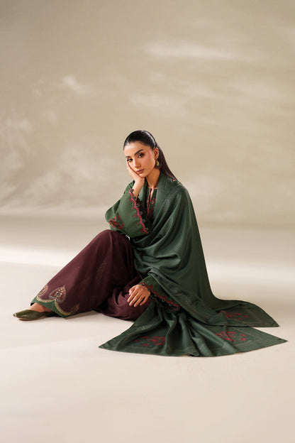 Iznik | Winter Chapter 25 | UE-561 Printed Khaddar by Iznik - Designer Dress - Type : Ladies Clothes - Available at Saira Sultan - 100% Original 