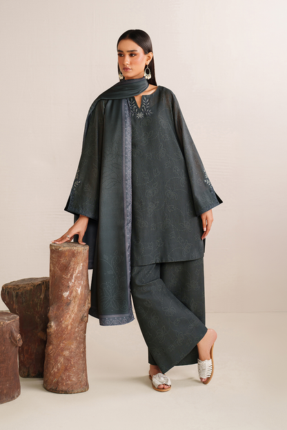 Iznik | Winter Chapter 25 | UE-572 Printed Khaddar by Iznik - Designer Dress - Type : Ladies Clothes - Available at Saira Sultan - 100% Original 