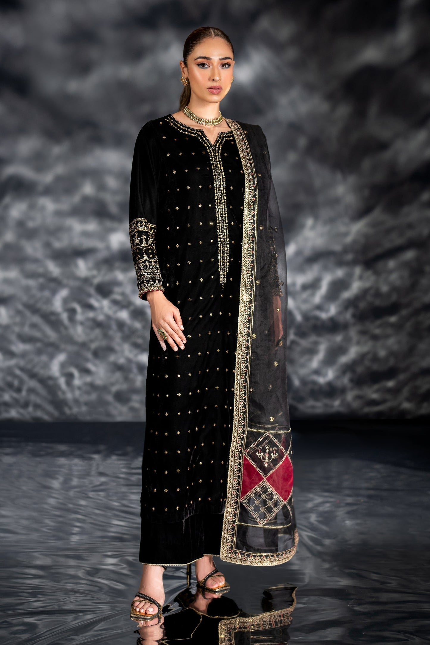 Naqshi | Makhmal 24 | ZUNI XS Black Velvet