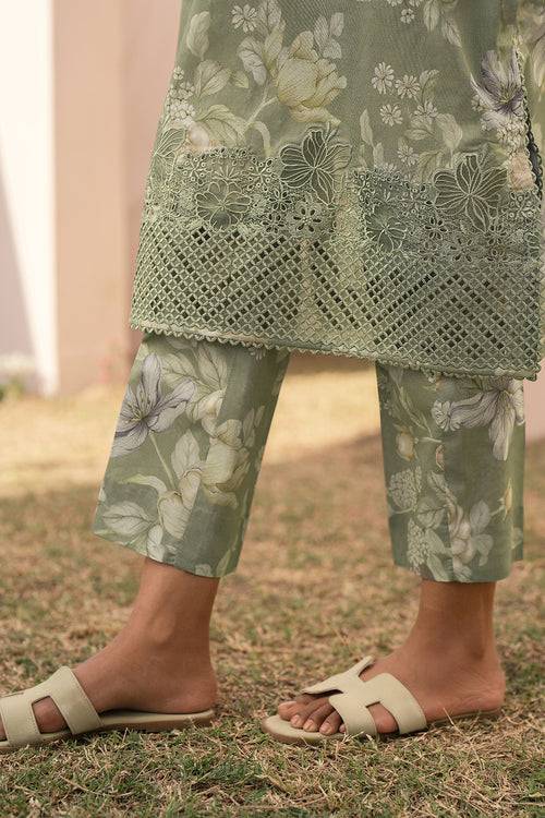 Baroque | Luxury Pret 24 | LAWN UF-596 - Pakistani Designer Dress - by Baroque | Type: Luxury - 100% Original at Saira Sultan