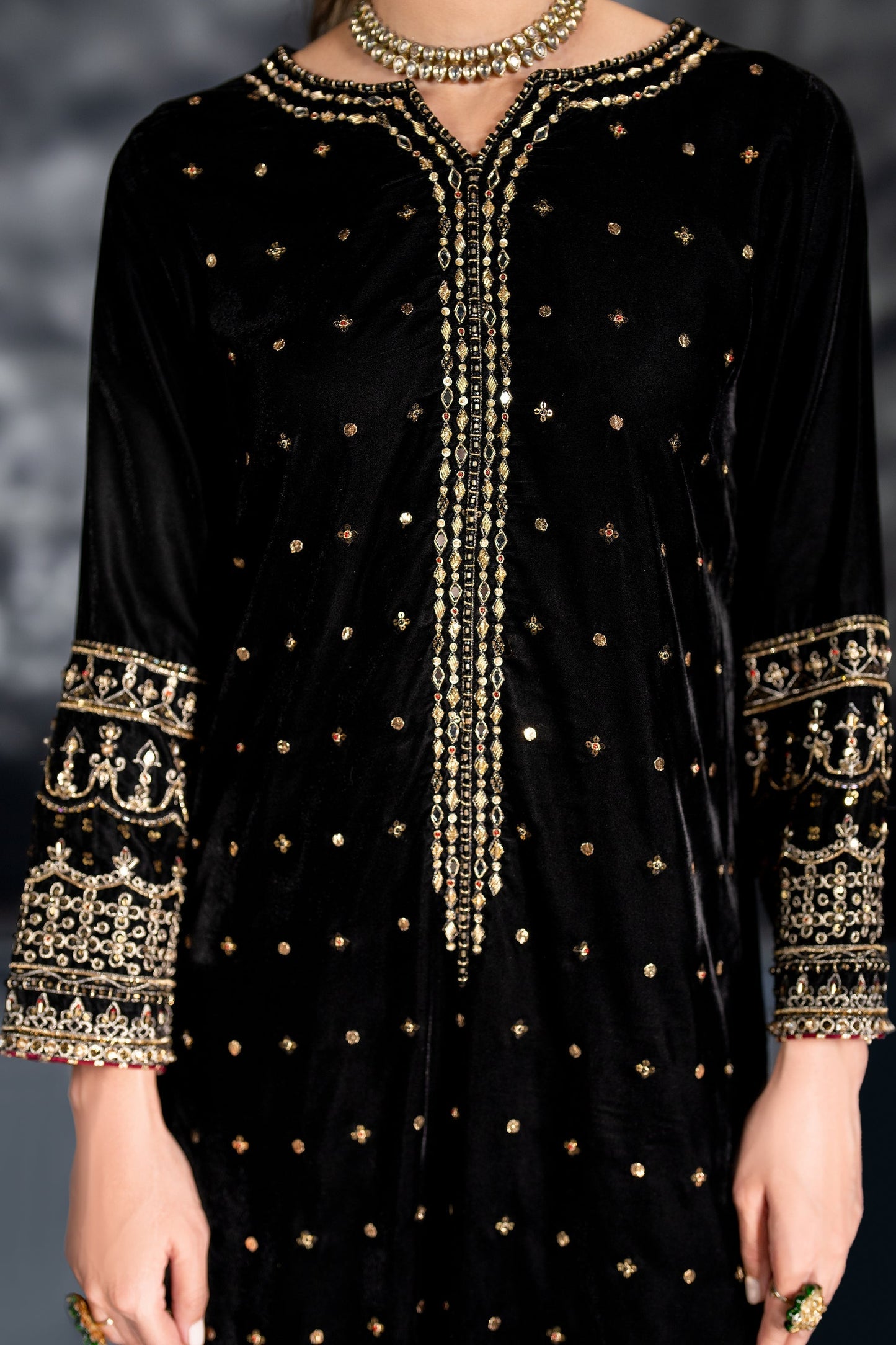 Naqshi | Makhmal 24 | ZUNI M Black Velvet