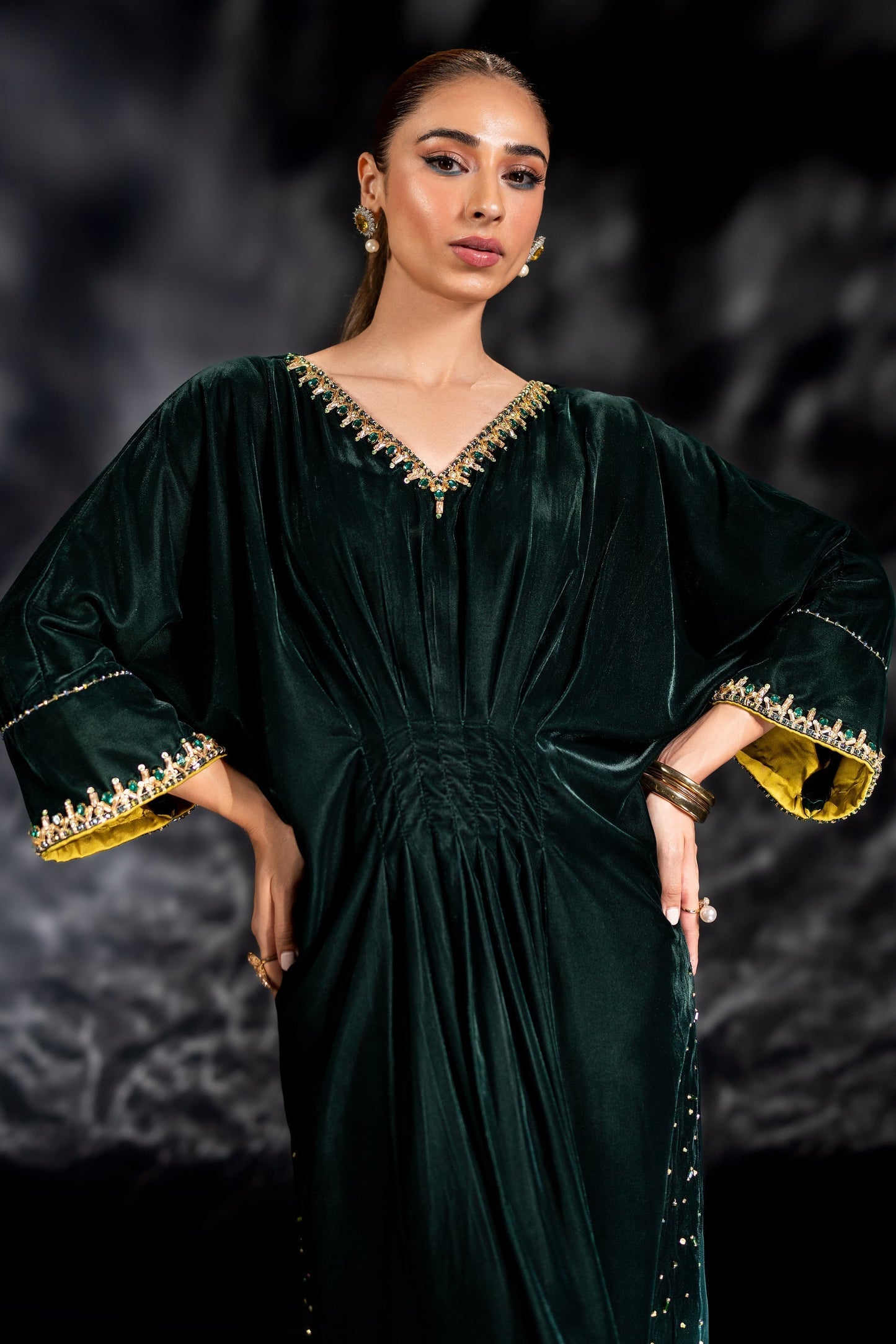 Naqshi | Makhmal 24 | VINNIE