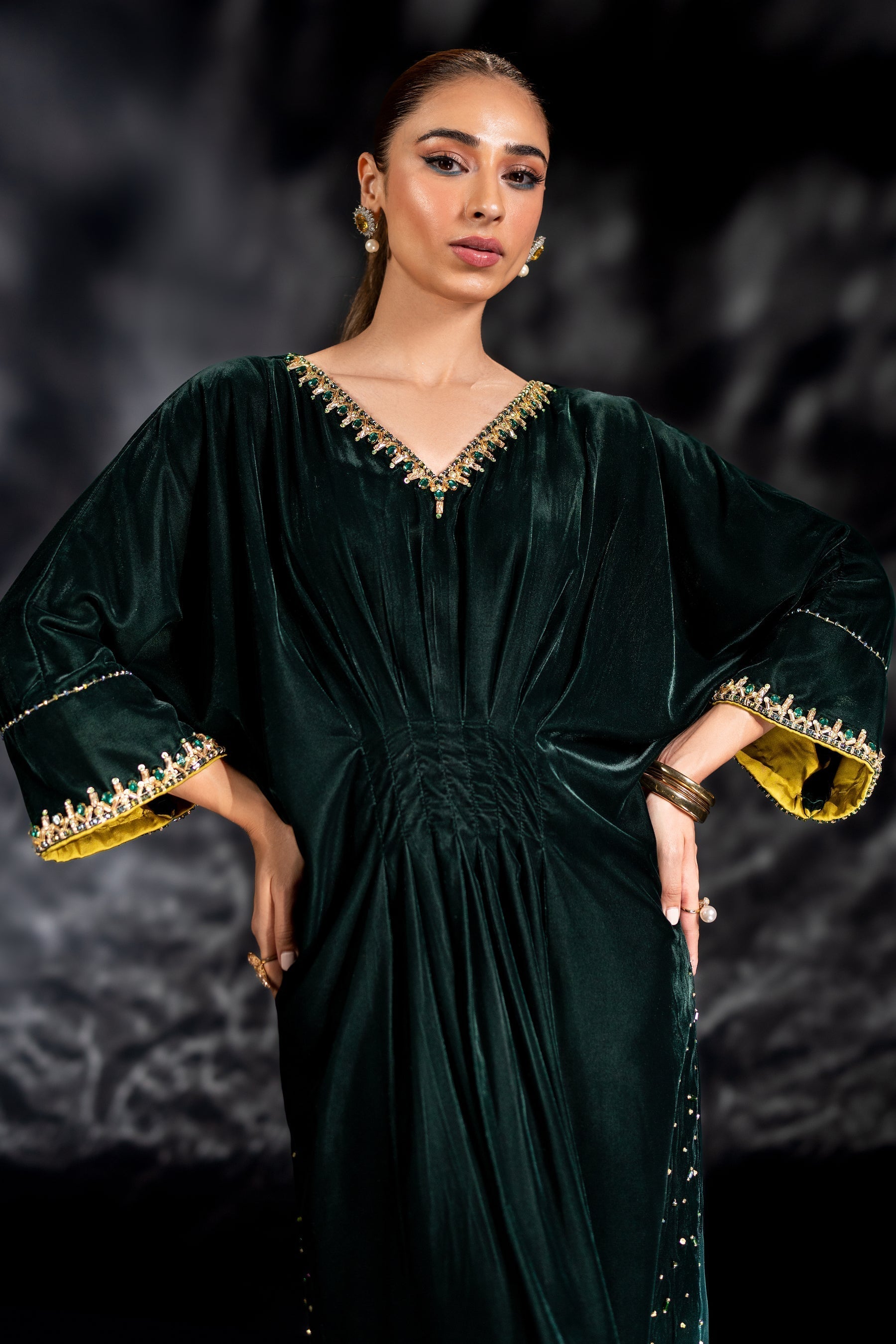 Naqshi | Makhmal 24 | VINNIE