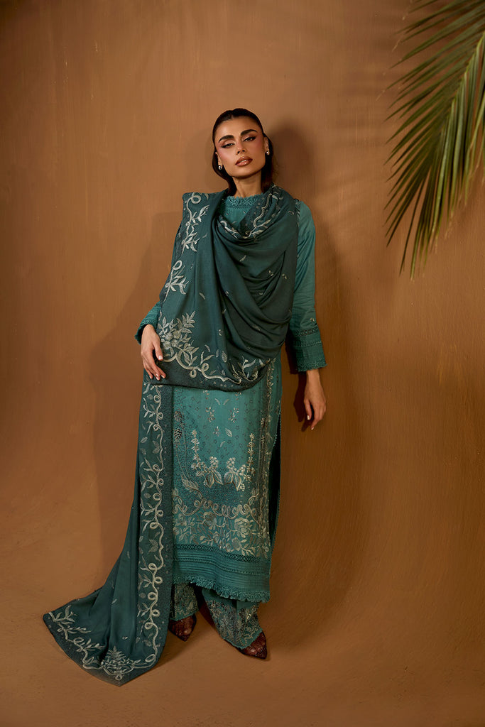 Sobia Nazir | Winter Shawl 25 | Design 5A by Sobia Nazir - Designer Dress - Type : Ladies Clothes - Available at Saira Sultan - 100% Original 