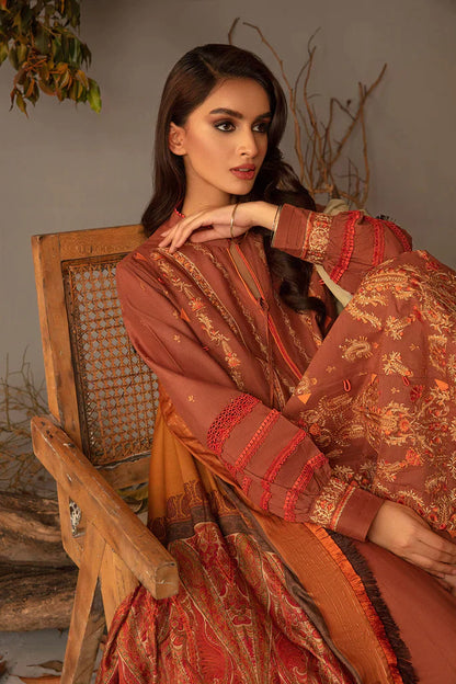 Sobia Nazir | Autumn Winter 23 | 5A - Pakistani Designer Dress - by Sobia Nazir | Type: Luxury - 100% Original at Saira Sultan
