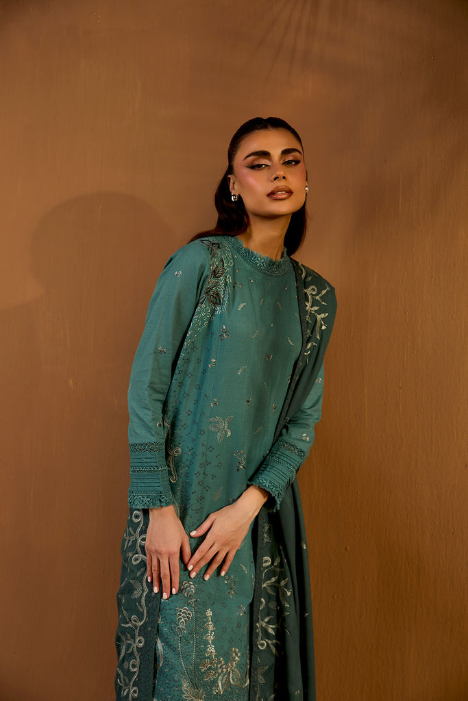 Sobia Nazir | Winter Shawl 25 | Design 5A by Sobia Nazir - Designer Dress - Type : Ladies Clothes - Available at Saira Sultan - 100% Original 