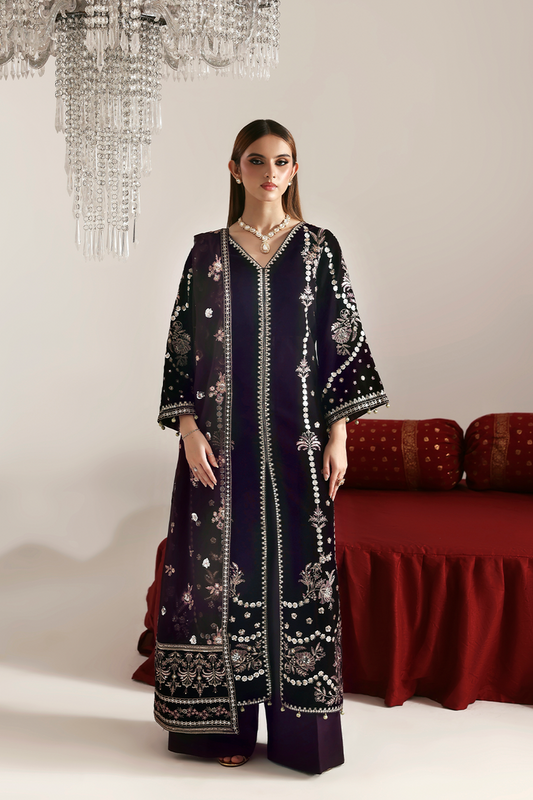 Emaan Adeel | Zarposh Velvet 25 | DILNAR - Pakistani Designer Dress - by Emaan Adeel - Type : Ladies Clothes - 100% Original at Saira Sultan