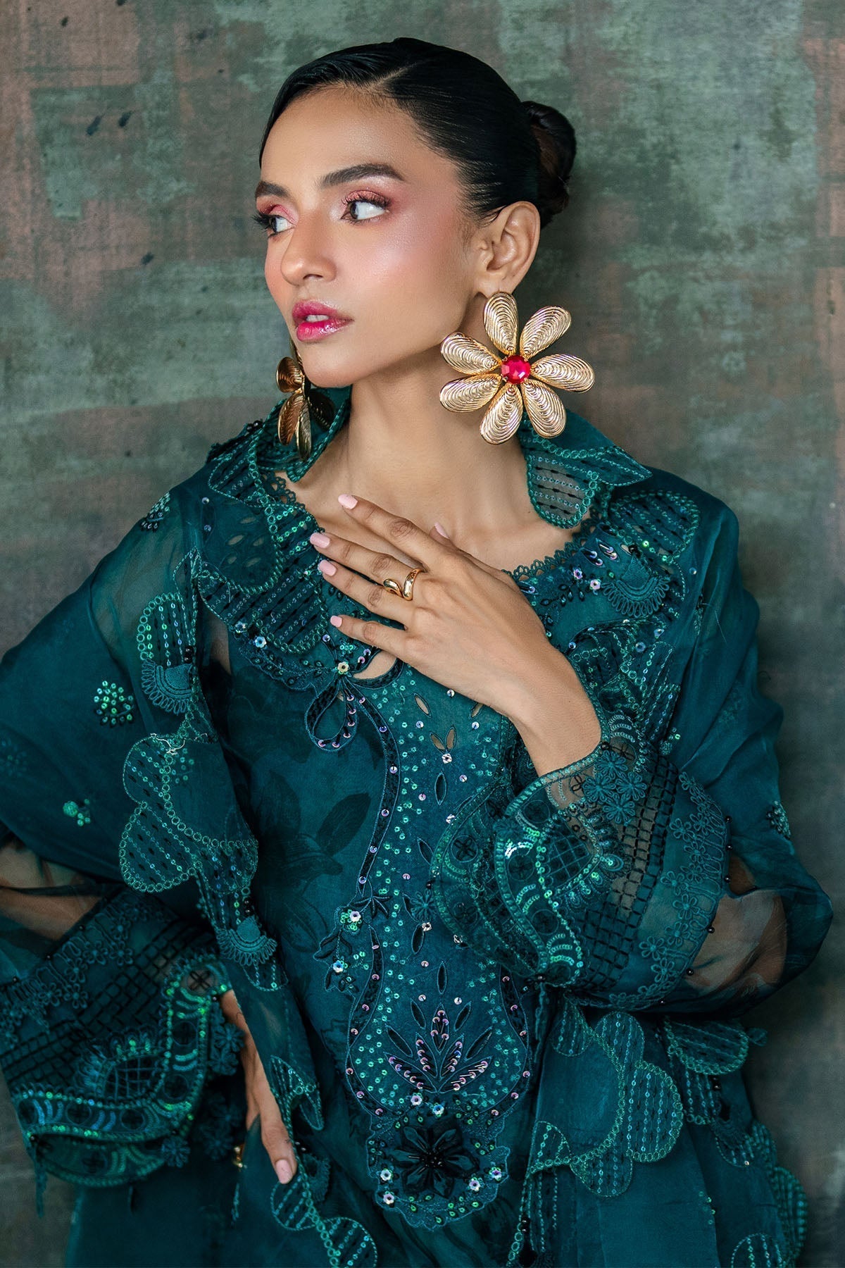 Nureh | Ballerina Formals | NU2-152 - Pakistani Designer Dress - by Nureh | Type: Luxury - 100% Original at Saira Sultan