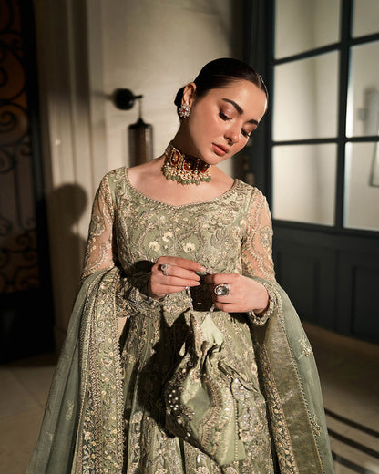 Faiza Saqlain | Neorah 24' RTW | Syene