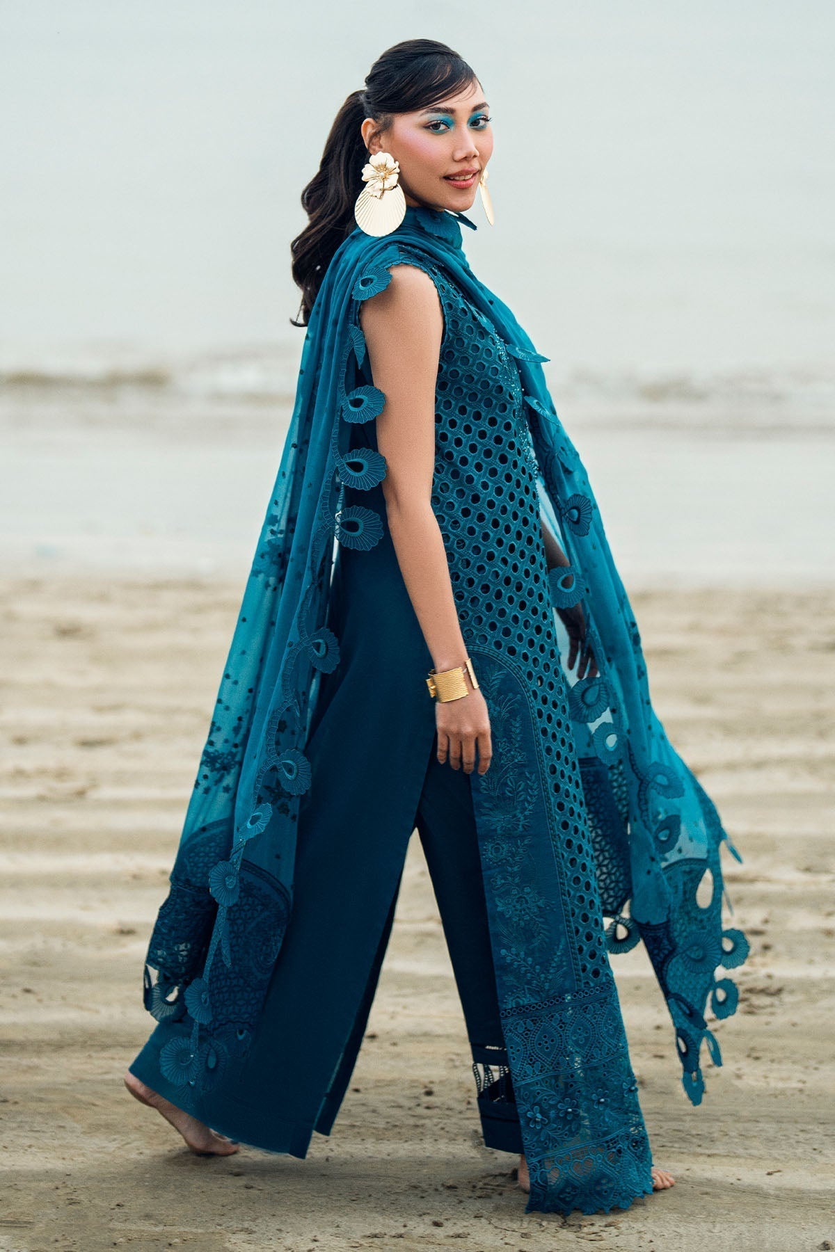 Nureh | Khuwab Luxury Lawn | NE-148 M Teal Blue Lawn
