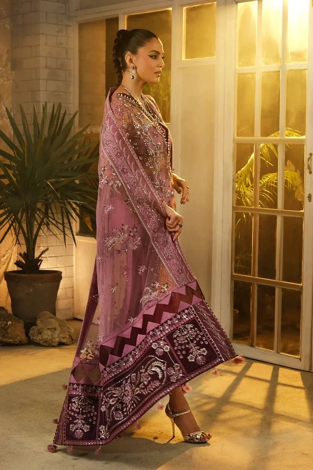 Mina Kashif | Kahani Luxury Formals 23 | Barin - Pakistani Designer Dress - by Mina Kashif | Type: Formal - 100% Original at Saira Sultan