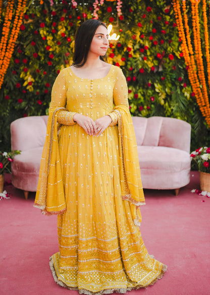 Allure | Mayal Formals | IZNA HAMZA - Pakistani Designer Dress - by Allure | Type: Formal - 100% Original at Saira Sultan