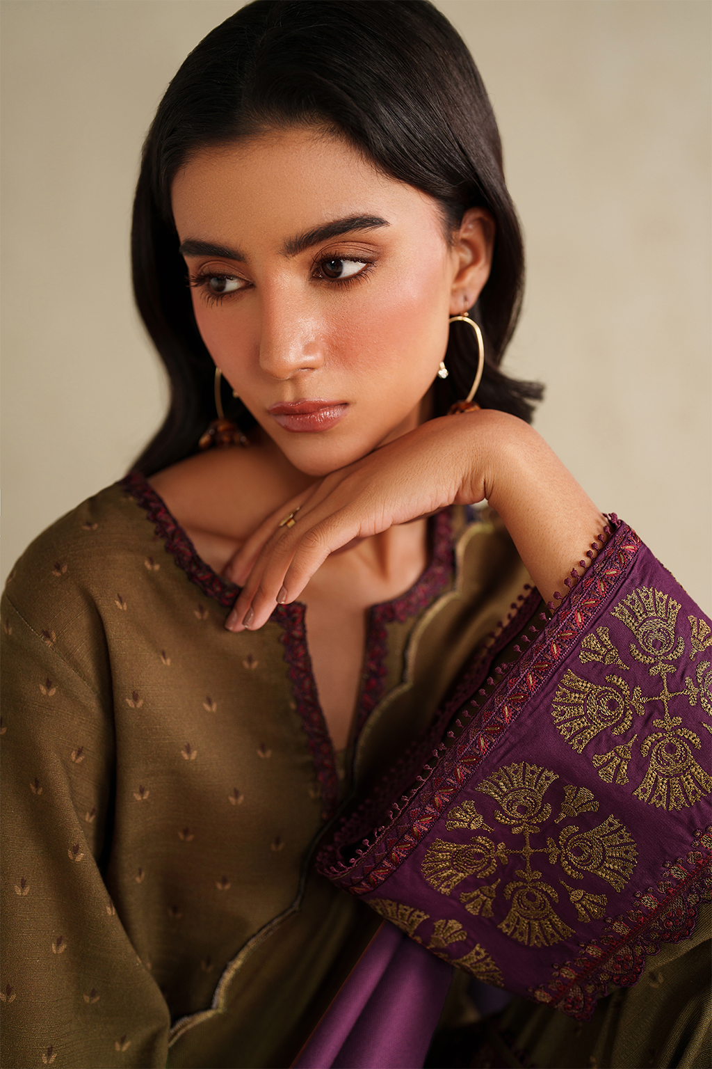 Iznik | Winter Chapter 25 | UE-573 Printed Khaddar by Iznik - Designer Dress - Type : Ladies Clothes - Available at Saira Sultan - 100% Original 