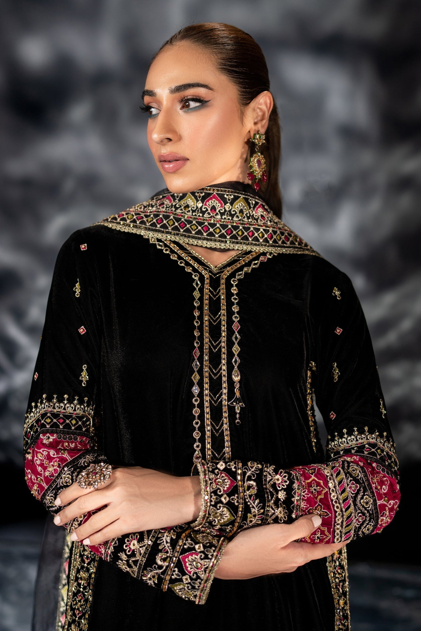 Naqshi | Makhmal 24 | ADHAN M Black Velvet