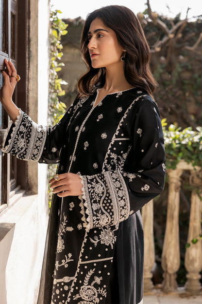 Farasha | Summer Weaves Embroidered Lawn | Midnight Glow L Black Lawn