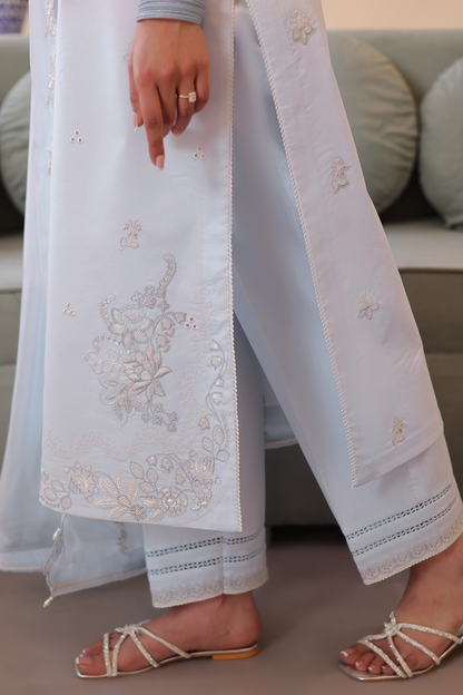 Seran | Nayab Eid Lawn | NIHA L Light Blue Lawn