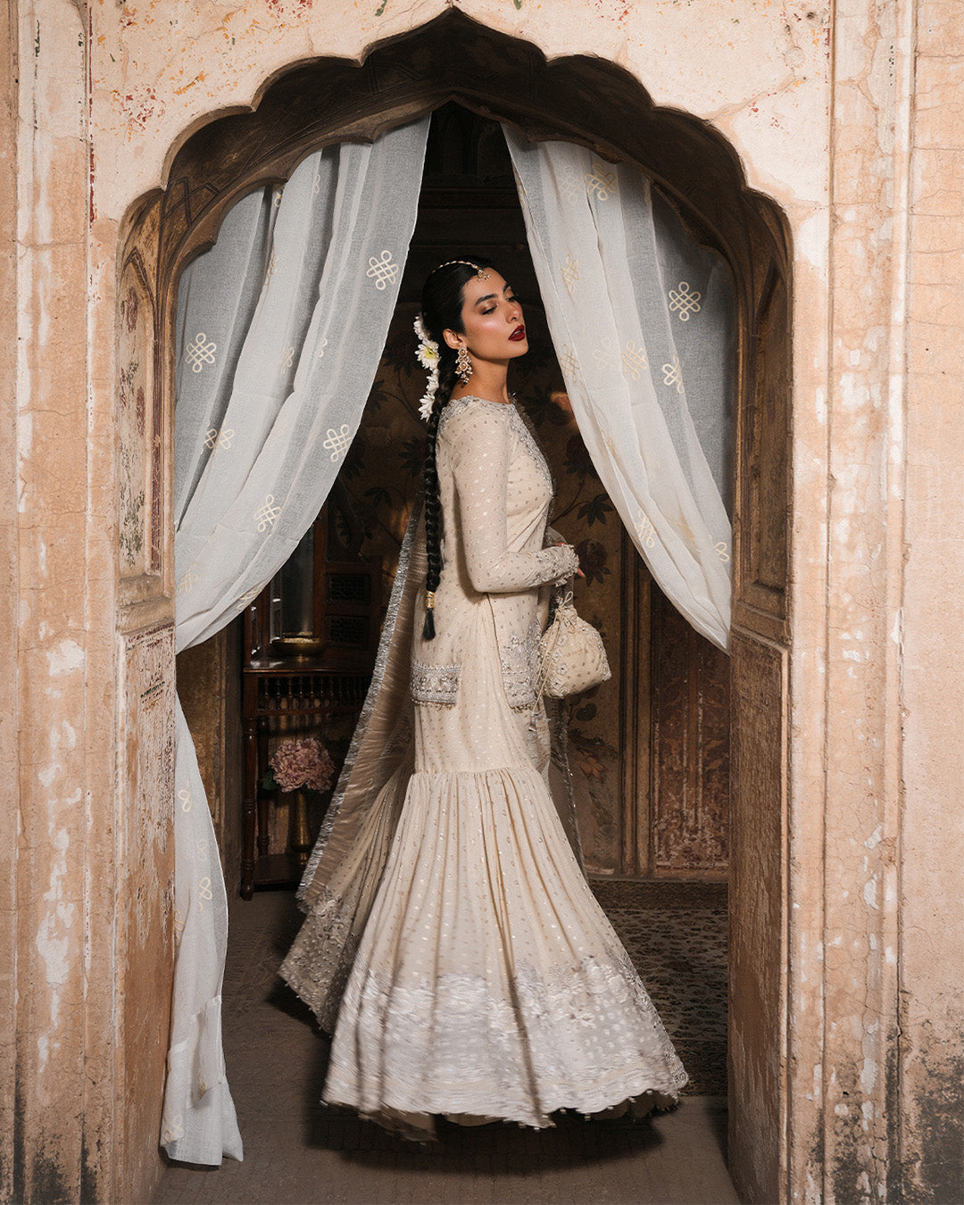 Faiza Saqlain | Zimmal Formals | Devina M Ivory Karandi