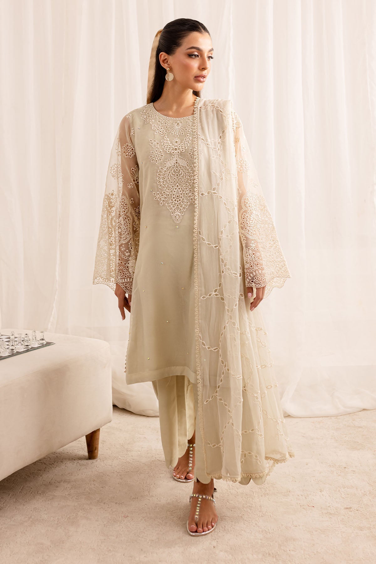 Nureh | Fancy Formals | NP-522 - Pakistani Designer Dress - by Nureh | Type: Formal - 100% Original at Saira Sultan