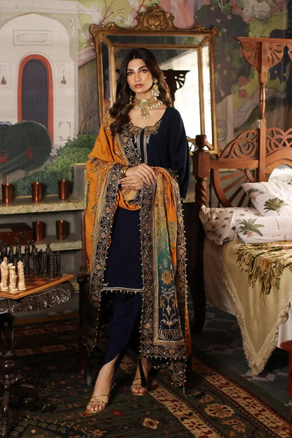 Mina Kashif | Meeral Formals 23 | MKF23-17 - Pakistani Designer Dress - by Mina Kashif | Type: Formal - 100% Original at Saira Sultan