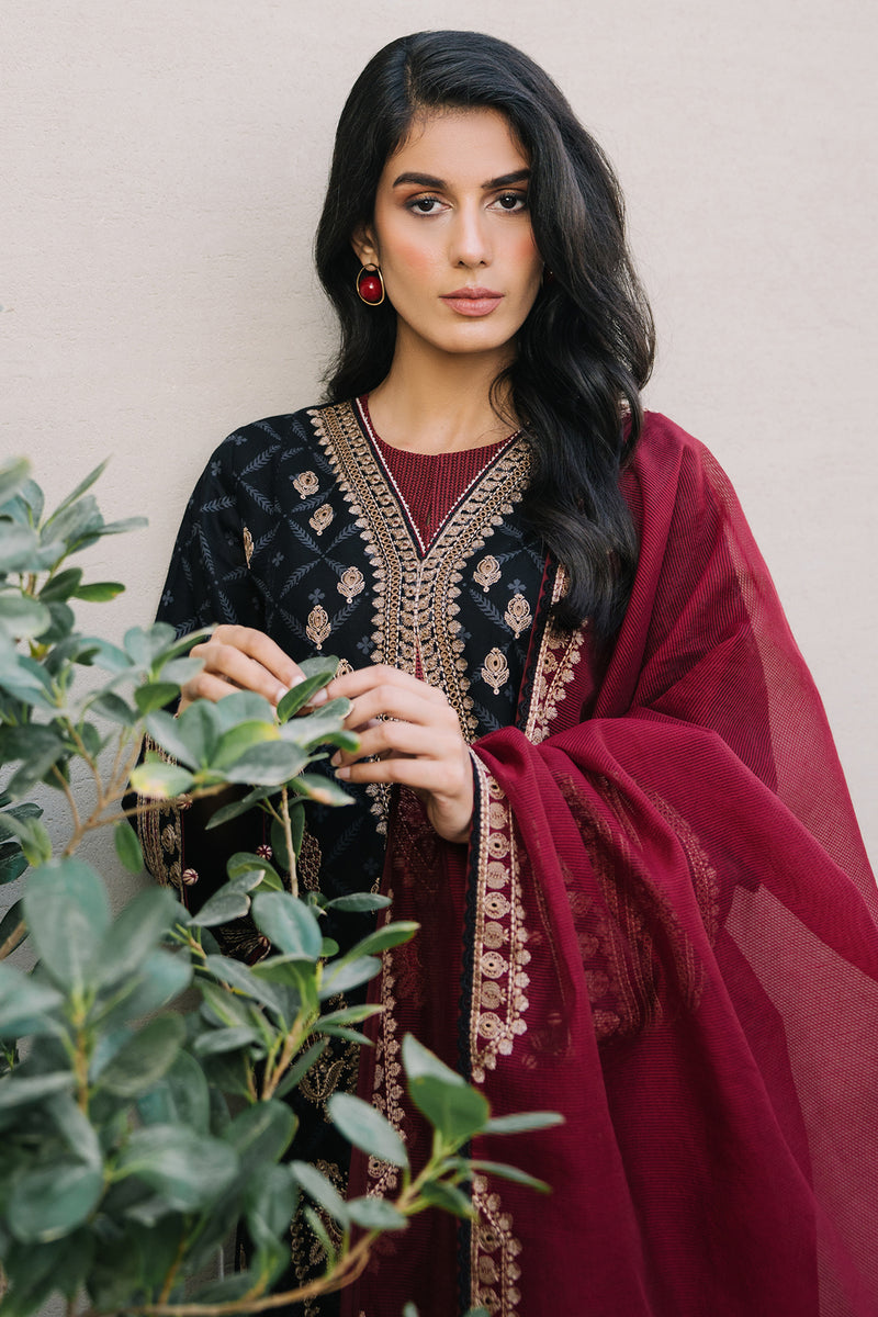 Jazmin | Summer Lawn 25 | USE-9140 M Black Lawn
