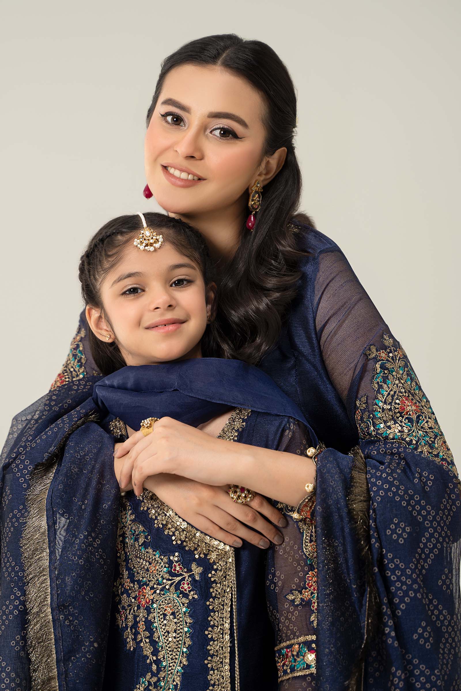 Maria B | 3 Piece Embroidered Paper Cotton Suit | MKD-W24-22 8-Jun Blue