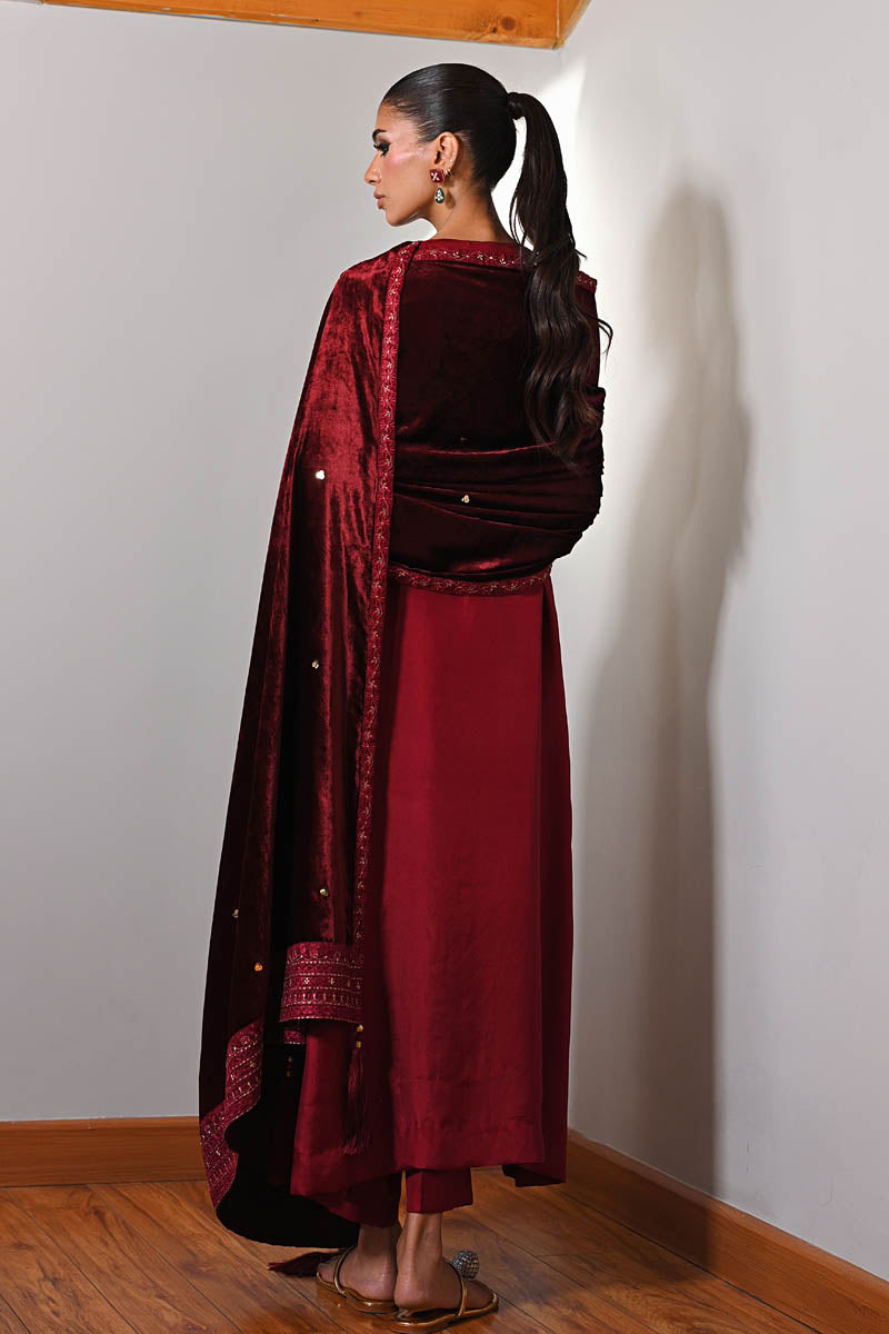 Hue Pret | Farasha Luxury Winter | Nurgul S Crimson Pure Silk