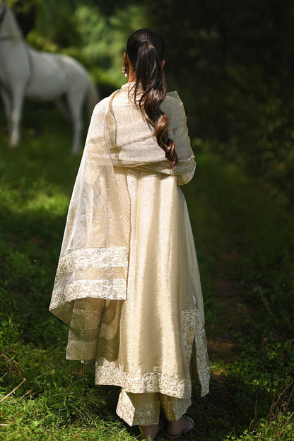 Hue Pret | Farasha Luxury Winter | Esmeray S Golden Pure Shimmer