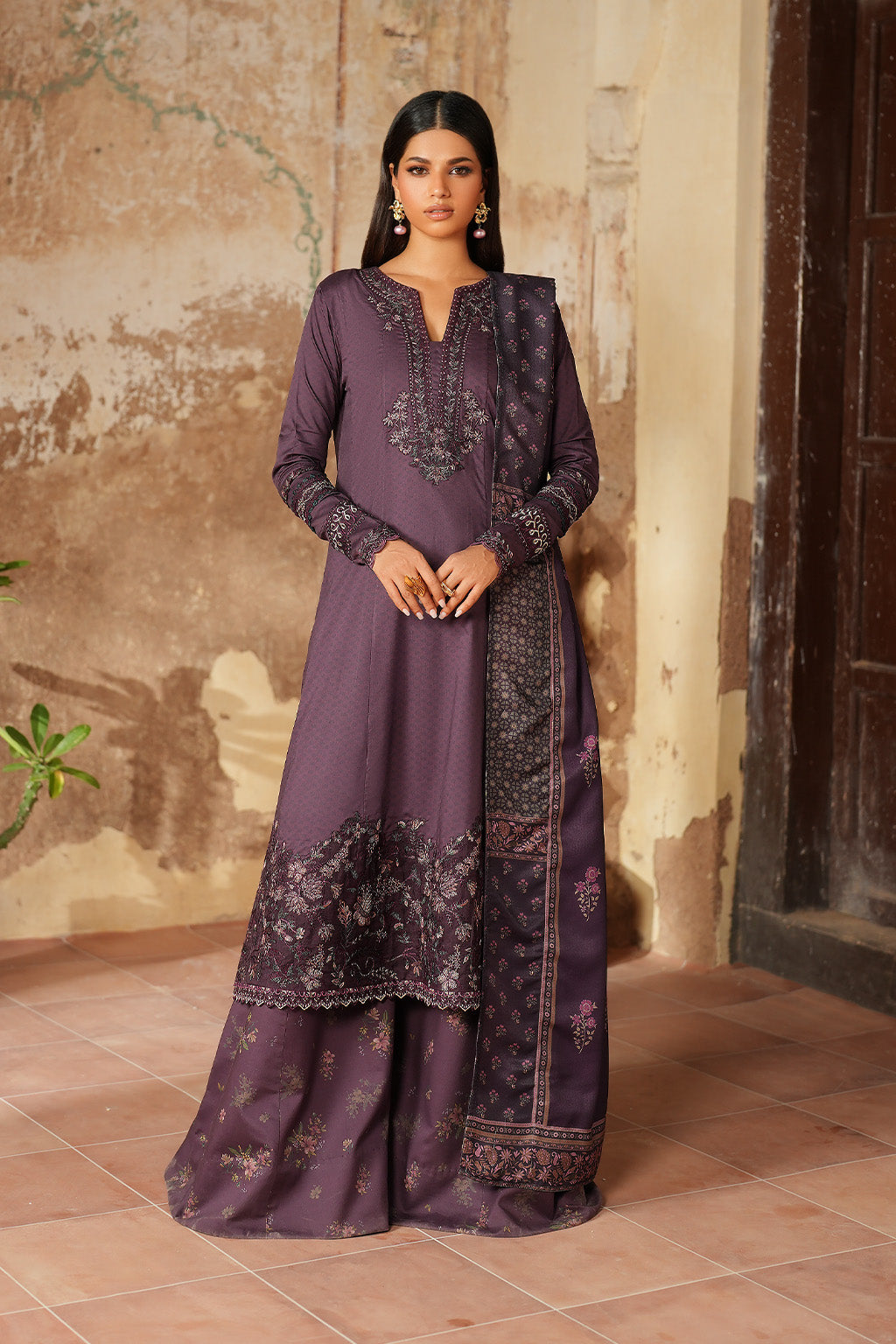 Iznik | Winter 25 | IPF-11 - Pakistani Designer Dress - by Iznik - Type : Ladies Clothes - 100% Original at Saira Sultan