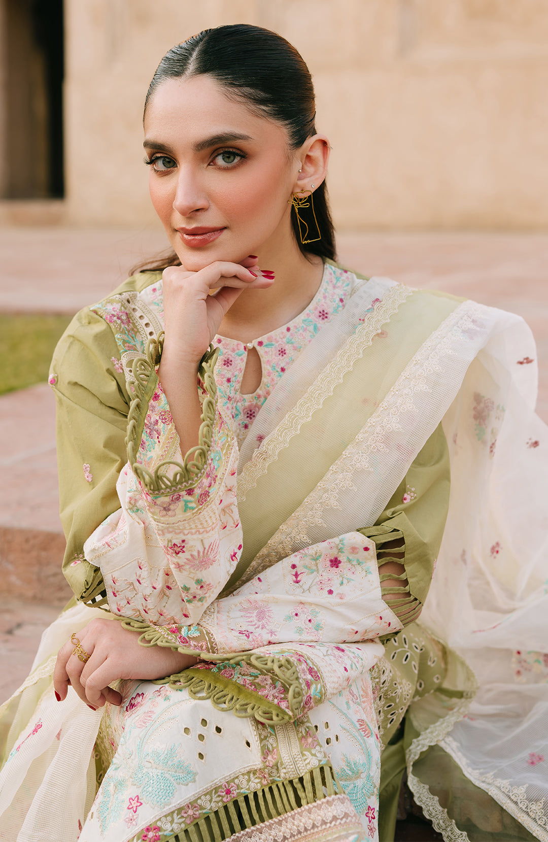 Fiona | Sarang Lawn 25 | Talia L Mehndi Lawn