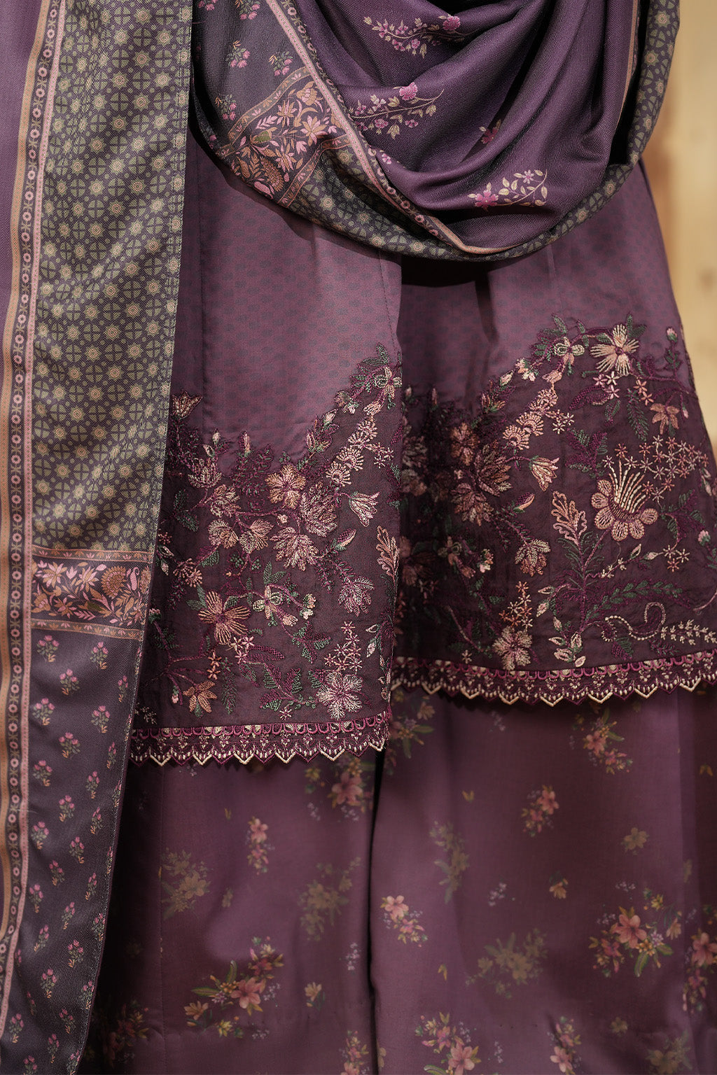 Iznik | Winter 25 | IPF-11 - Pakistani Designer Dress - by Iznik - Type : Ladies Clothes - 100% Original at Saira Sultan