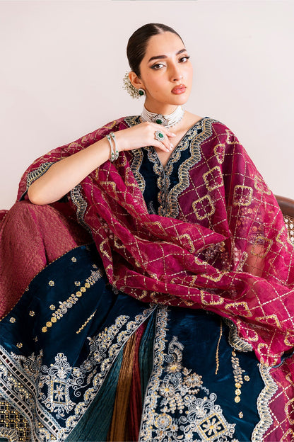 Alizeh | Makhmal Luxury Velvet Edit | Mehroob by Alizeh - Designer Dress  - Type : Ladies Clothes - Available at Saira Sultan - 100% Original 