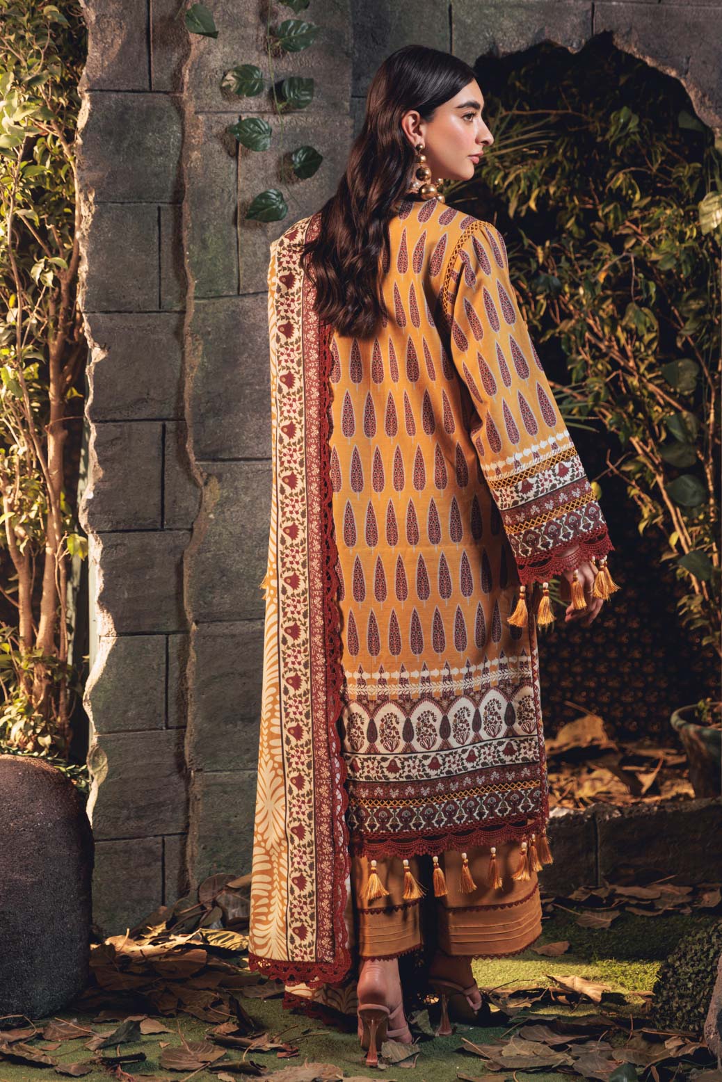 Bonanza Satrangi | Antique Luxe 3 Pc (7W24P3P205)
