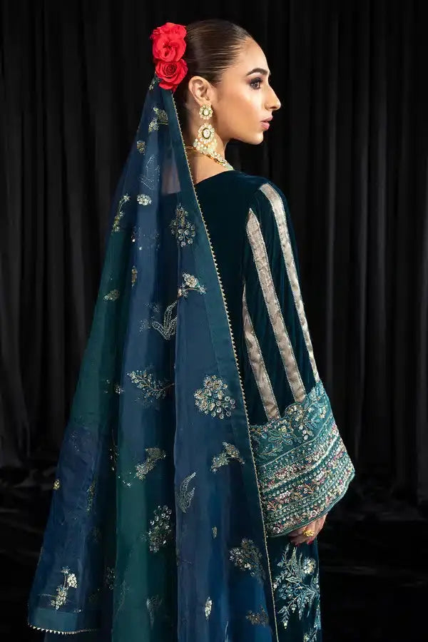 Nureh | Maya Velvet 23 | Lehar - Pakistani Designer Dress - by Nureh | Type: Formal - 100% Original at Saira Sultan