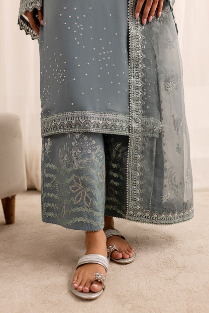 Nureh | Fancy Formals | NP-521 - Pakistani Designer Dress - by Nureh | Type: Formal - 100% Original at Saira Sultan